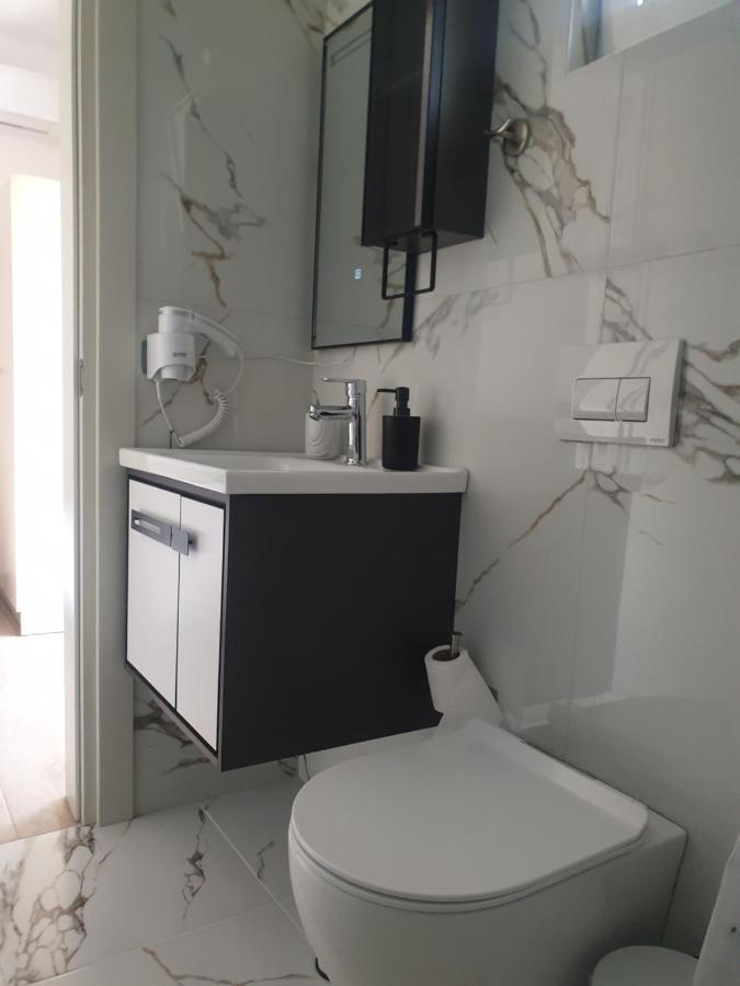 Rooms By George Dhërmi Esterno foto