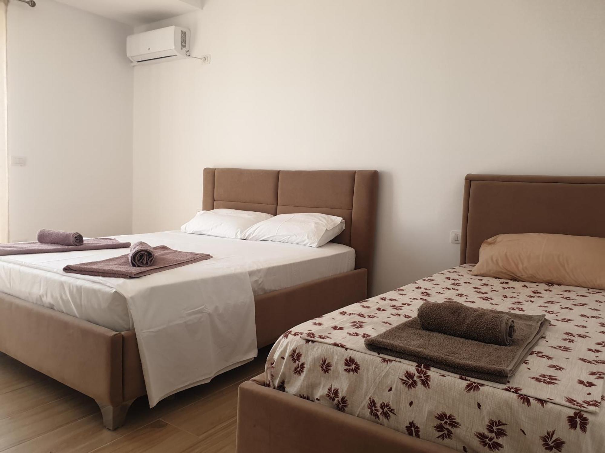 Rooms By George Dhërmi Esterno foto