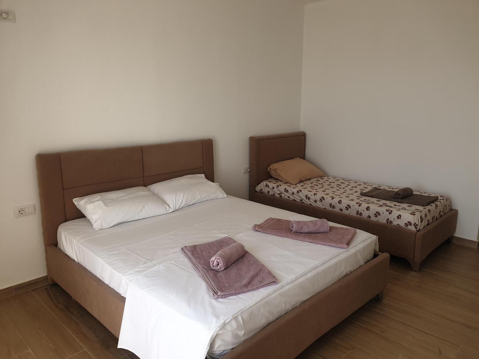 Rooms By George Dhërmi Esterno foto