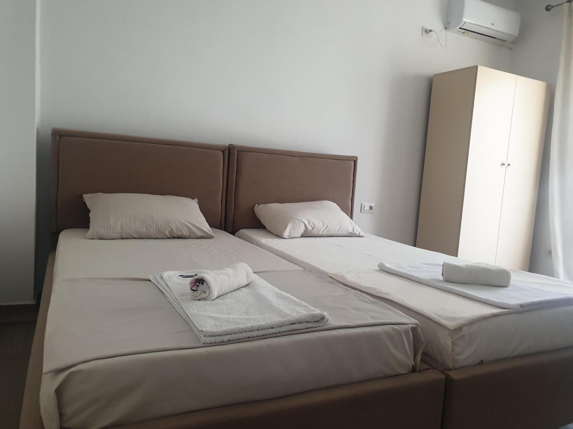 Rooms By George Dhërmi Esterno foto