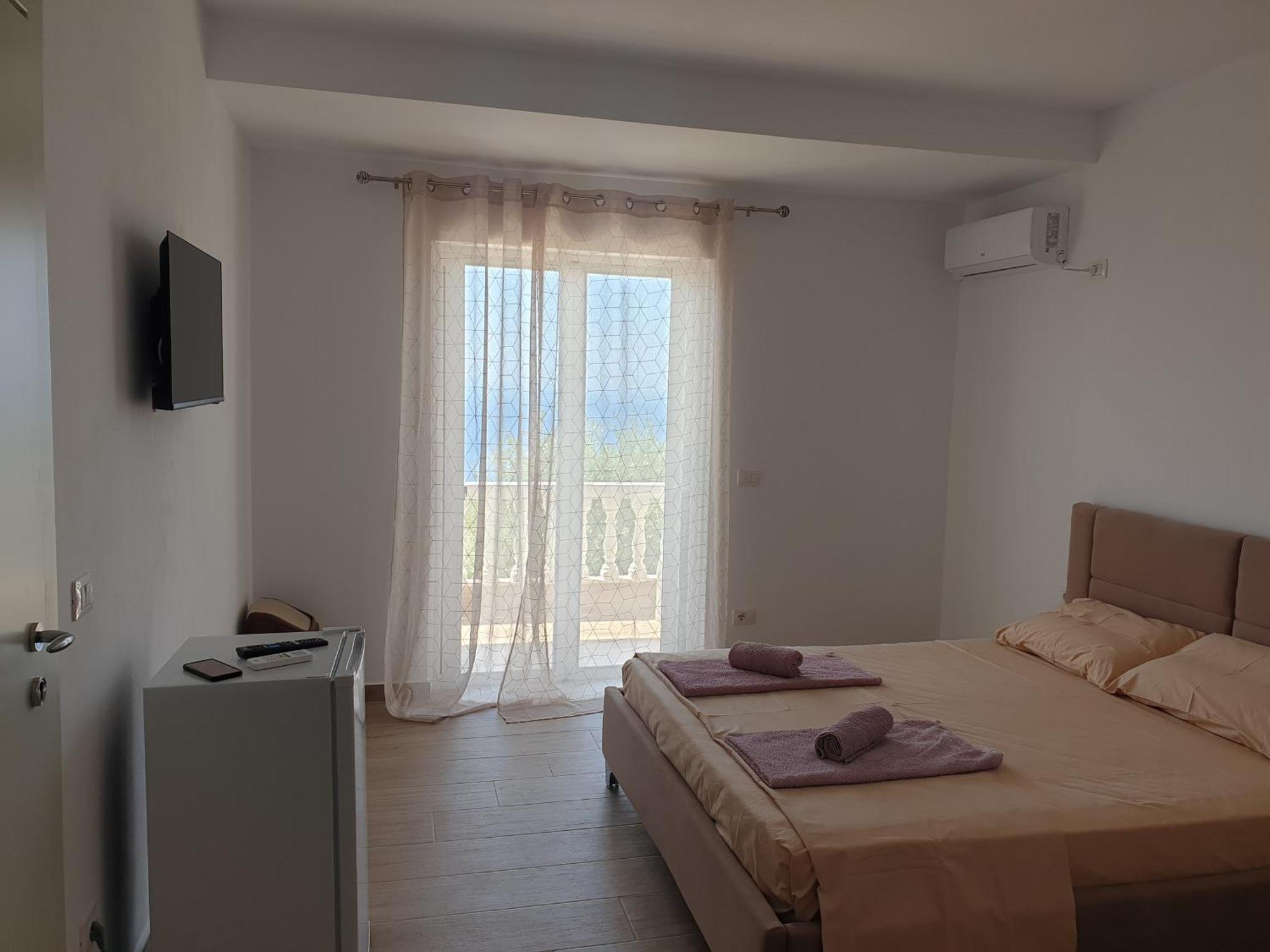 Rooms By George Dhërmi Esterno foto