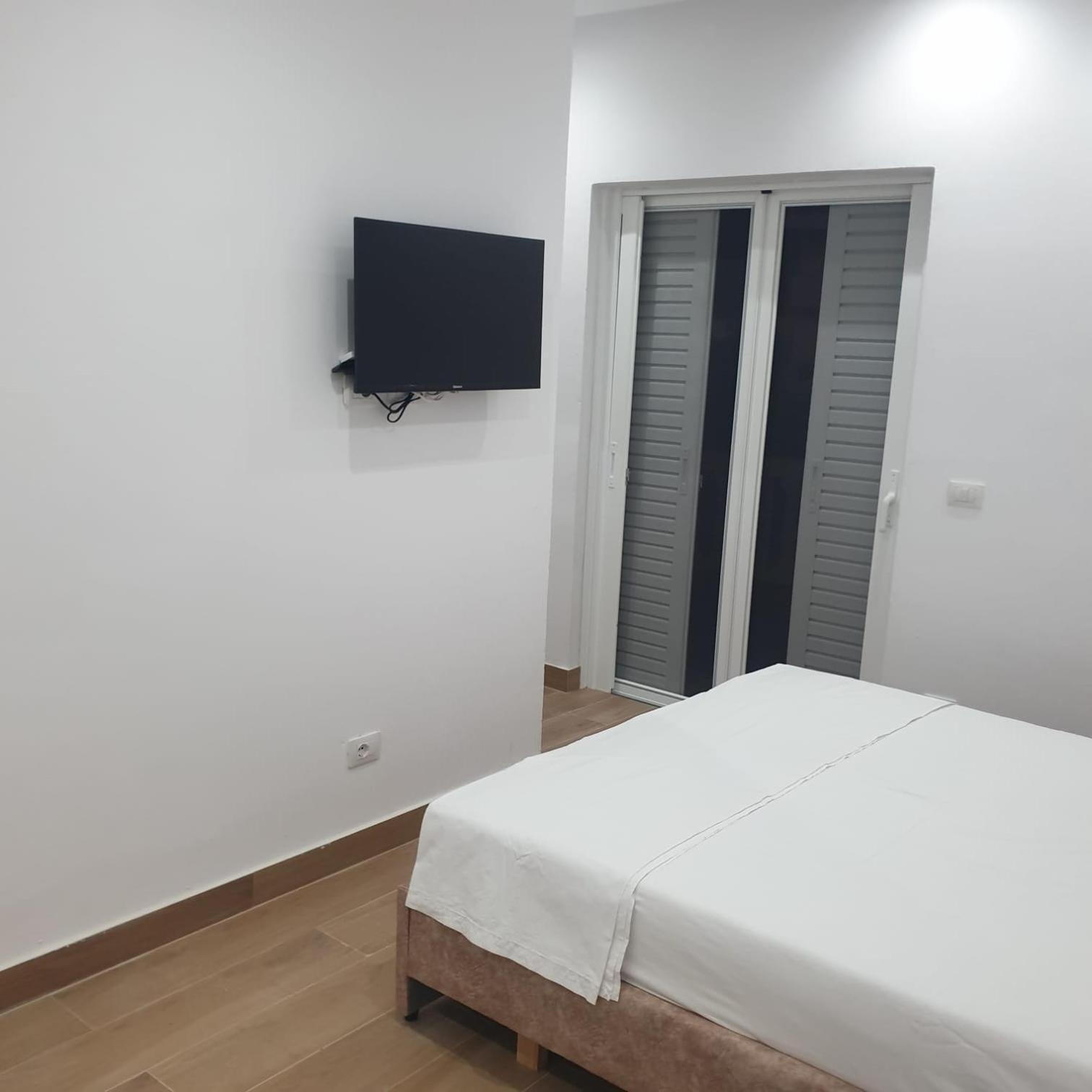 Rooms By George Dhërmi Esterno foto