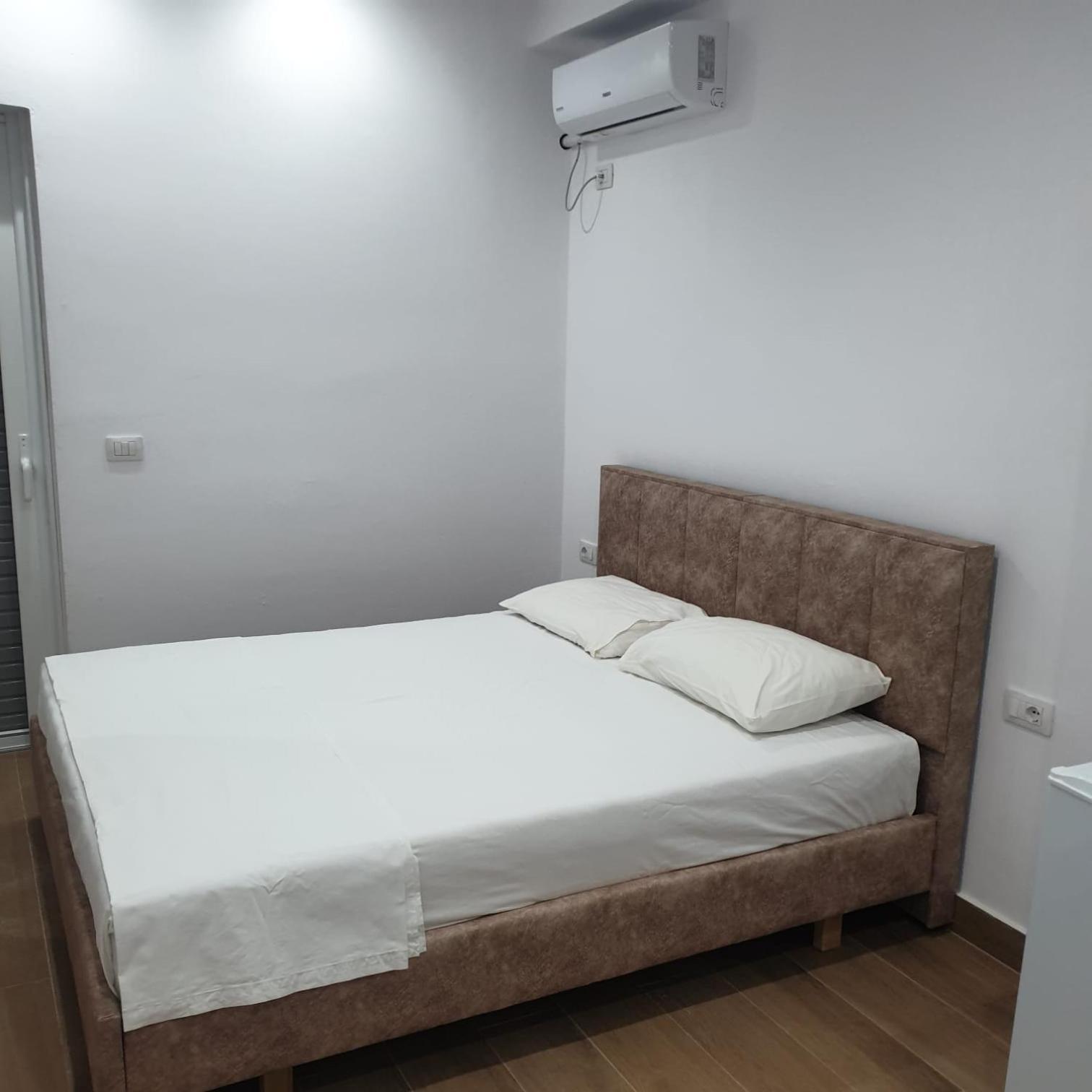 Rooms By George Dhërmi Esterno foto