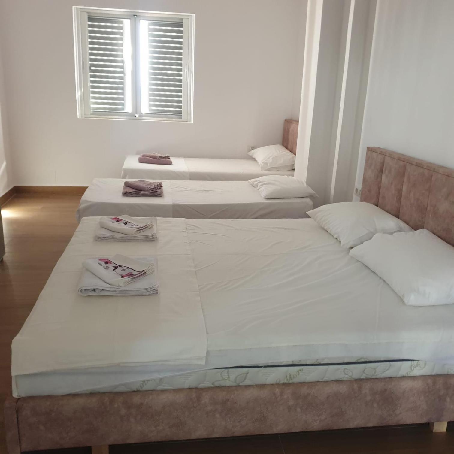 Rooms By George Dhërmi Esterno foto